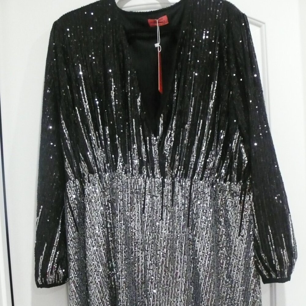 Red Dot Boutique Plus Size Long Sleeves Wrapped V Neck Sequins  Dress